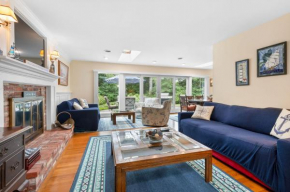 38 Monomoyic Way Chatham - Poppy's Place